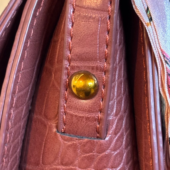 🍂Sweet Level Chic Croc-Embossed Crossbody Bag Rich Brown, Purse Scarf Included🍂 - Picture 12 of 16